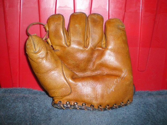 Rajah Hornsby Wilson 672 Front